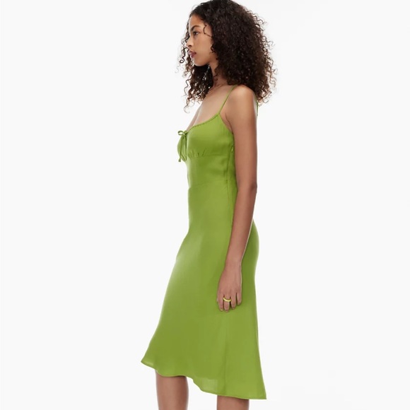 **SOLD** ARITZIA Wilfred Bellow Midi Dress in Succulent Green - Picture 2 of 7